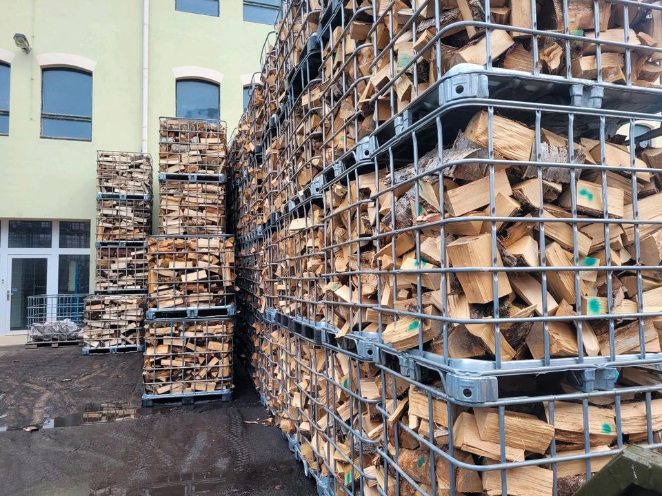 Feuerholz brennholz kaminholz in Glauchau