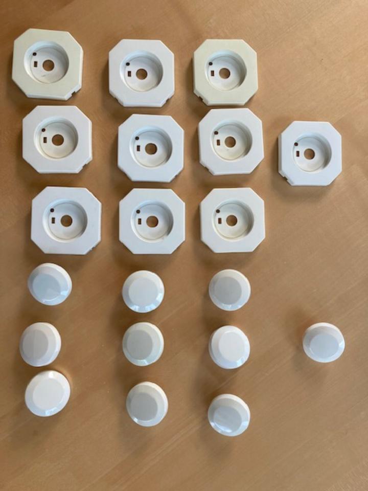 Merten Octocolor Dimmer mit Zentralplatte / Drehknopf - Polarweiß in Bad Bocklet
