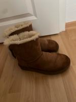 UGG Boot Classic Double Bow Mini Boot Schleife Kreis Pinneberg - Elmshorn Vorschau