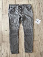 Jeans  mit Biesen  Größe 46 Niedersachsen - Geestland Vorschau