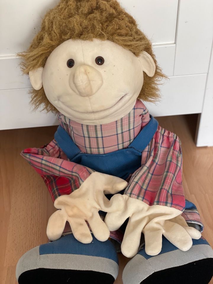 Kumquats Puppe sucht neues Zuhause! Handpuppe groß in Esslingen