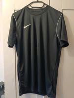 Nike Trainingsshirt DRI-FIT Slim-Fit T-Shirt Sport Gr. M Sachsen - Mehltheuer Vogtl Vorschau