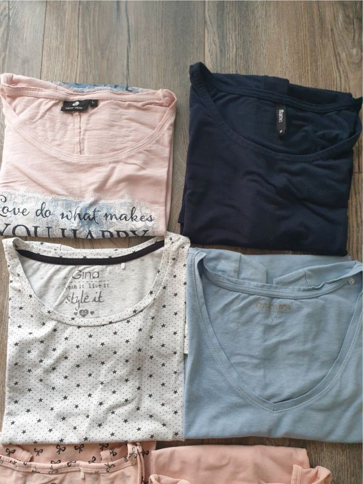 8 Damen T-Shirts Gr. L von ernestings family (Gina) und andere in Bad Lippspringe