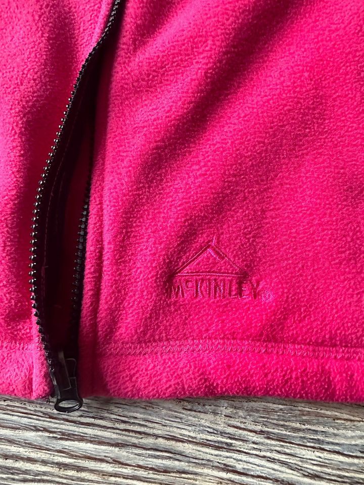 Mc Kinley Fleece Jacke Pink Gr. 40 in Hamburg