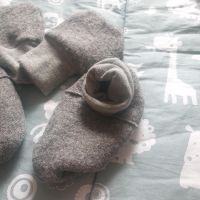 Walkhandschuhe und Schuhe für Babys Niedersachsen - Hardegsen Vorschau