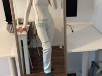XS-S 34 H&M Jeans straight low waist Hell blau weiß Waschungen Düsseldorf - Bilk Vorschau
