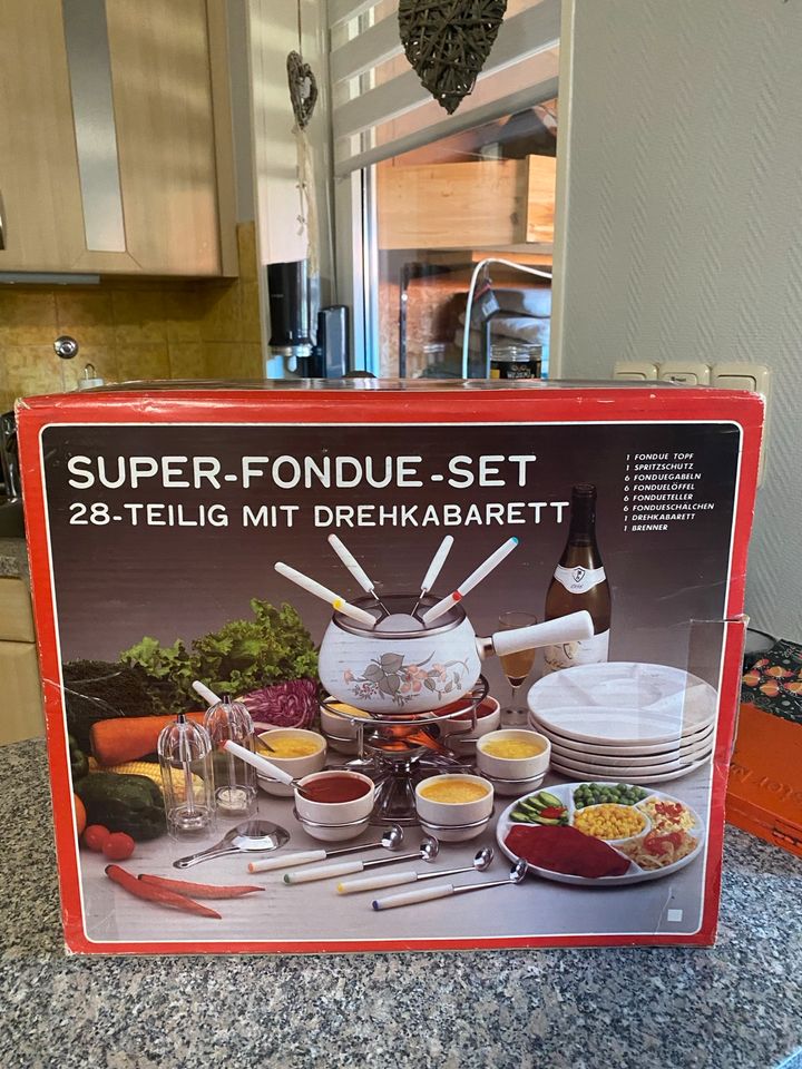 Super Fondue Set, 28Teilig mit Drehkabarett. in Eckernförde