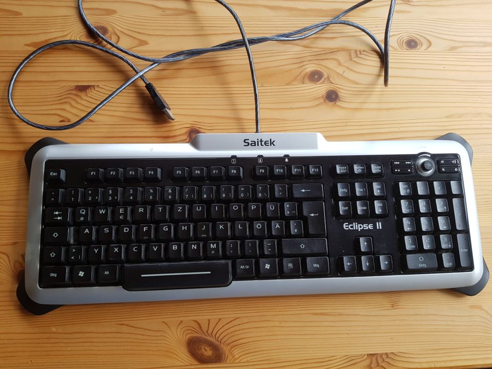 Saitek Eclipse 2 PK02AX beleuchtete Tastatur QWERTZ in Bonn