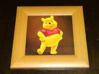 Winnie Puuh mit Holzrahmen Bärenbild 23 x 23 cm NEU Rheinland-Pfalz - Lirstal Vorschau