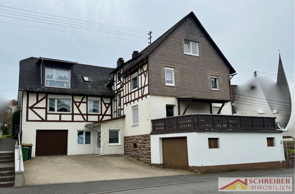 Renidtestarkes Mehrfamilienhaus in Biedenkopf-Wallau zu verkaufen. in Biedenkopf