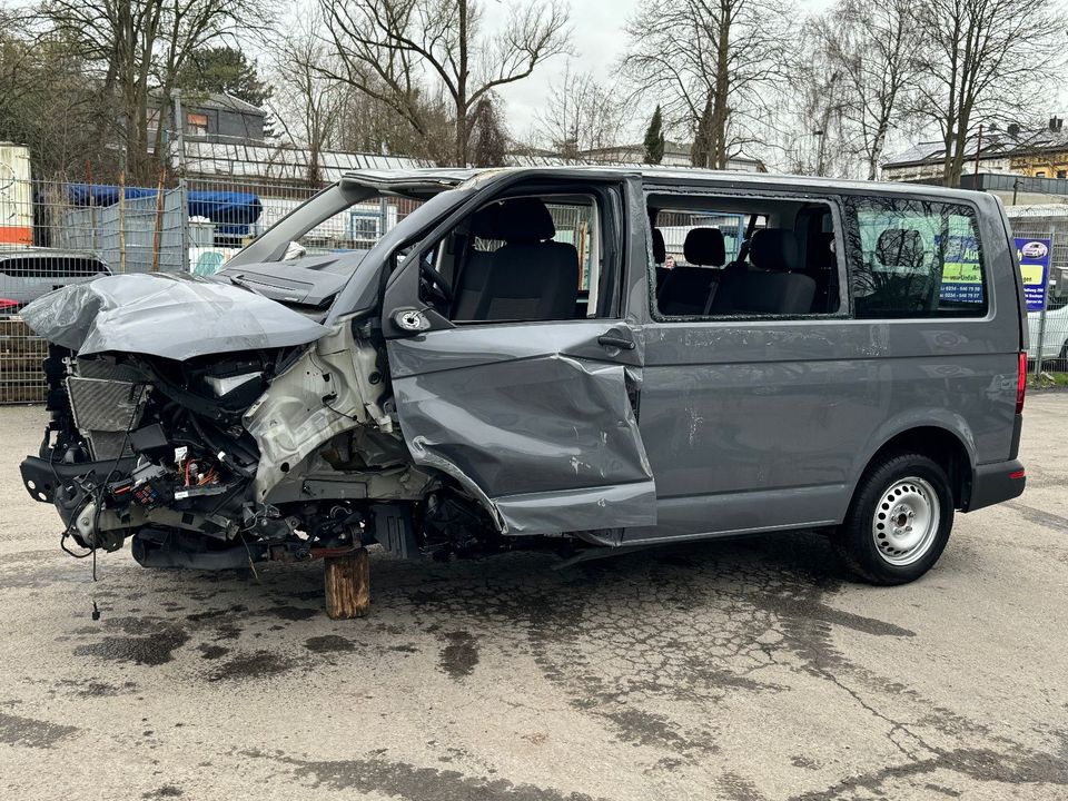 Volkswagen T6.1 Transporter Kombi Kombi EcoProfi FWD in Bochum