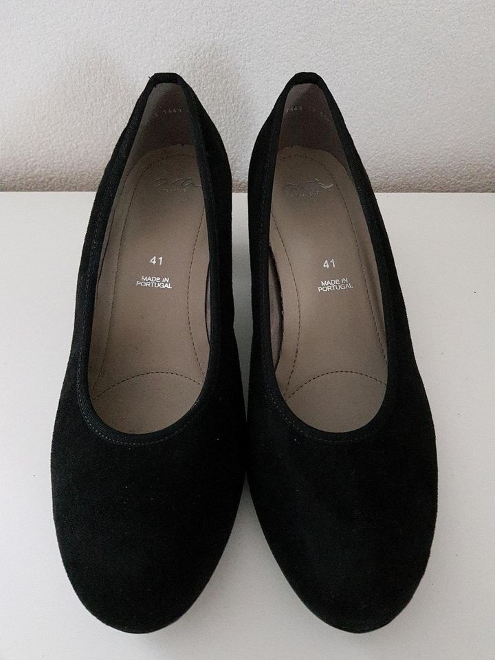 Ara Pumps schwarz Gr. 41 Neu Schuhe in Waldeck