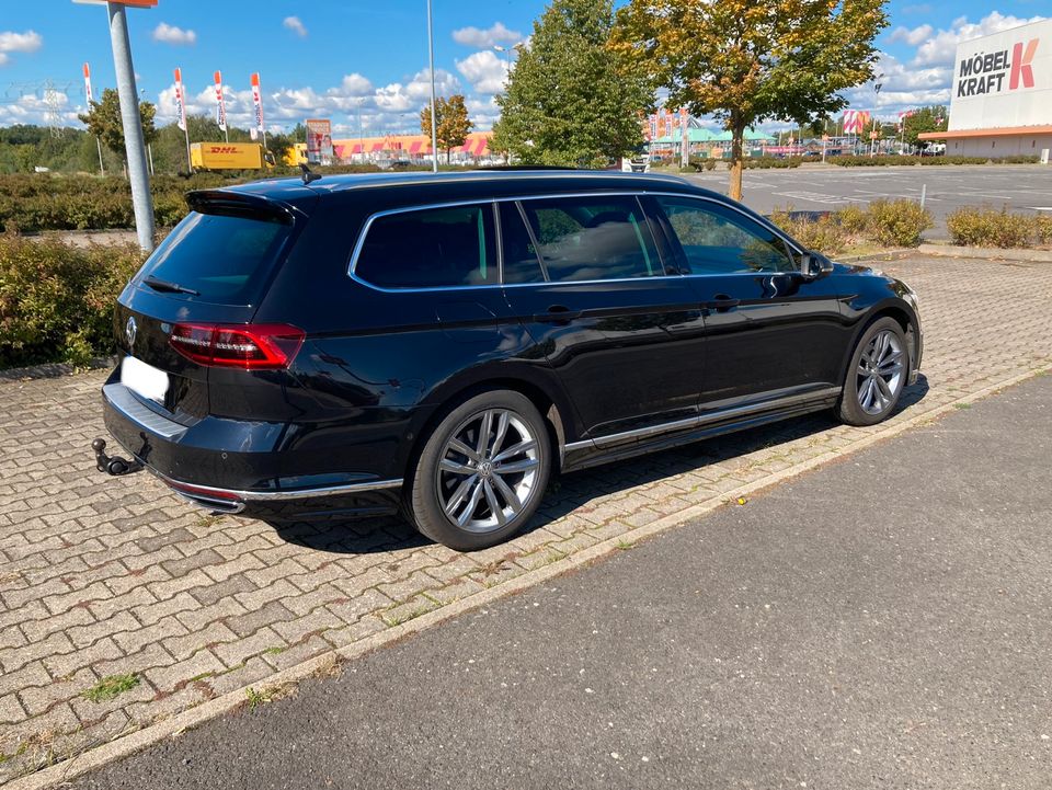 VW Passat Variant AHK PANO in Woltersdorf