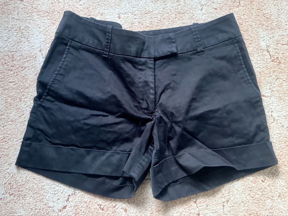 H&M Shorts Gr 38 40 schwarz in Hochspeyer