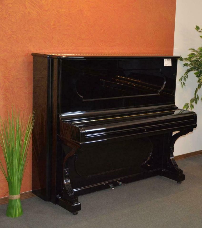 STEINWAY & SONS Klavier Mod. N, schwarz poliert, 137 cm in Tirschenreuth