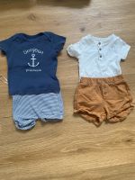 Kleidungspaket Hosen Oberteile Overall Jacken Bodies 62 Schleswig-Holstein - Flensburg Vorschau