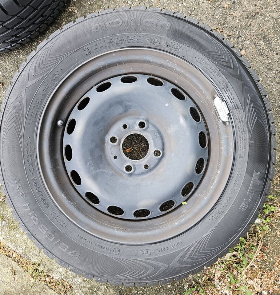 Ford Ka Sommerreifen 175/65R14 auf Stahlfelge in Seelow