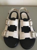 Kickers Schuhe Sandalen Gr. 39 weiß Neu !!! Thüringen - Waltershausen Vorschau