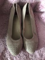 Högl Damen Ballerina Neu Gr 38,5 Velours Leder Beige Keilabsatz West - Nied Vorschau