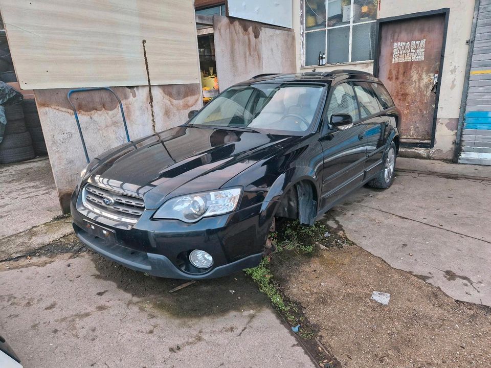 Subaru Outback 3.0 Automatik in Neudrossenfeld