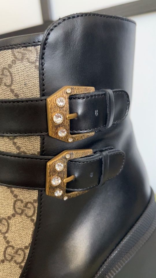 Gucci Boots Gr.38,5 Neu in Wuppertal