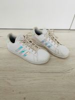 Adidas Grand Court Sneaker Turnschuhe Gr 37 1/3 Baden-Württemberg - Birkenfeld Vorschau