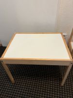 Tisch und ein Stuhl / IKEA LÄTT Berlin - Reinickendorf Vorschau