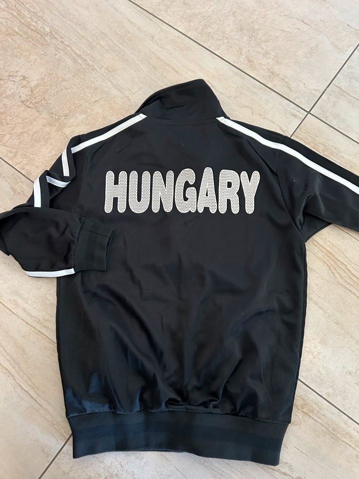 Hungary /Ungarn Trainingsjacke schwarz. Top Zustand jungen in Erfurt