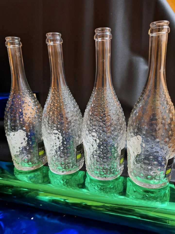 Leere Flaschen mit Bügel Verschluss .u.a. Fl in Herford