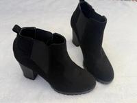 schwarze Heels / Boots mit festen Absätzen Ubstadt-Weiher - OT Weiher Vorschau