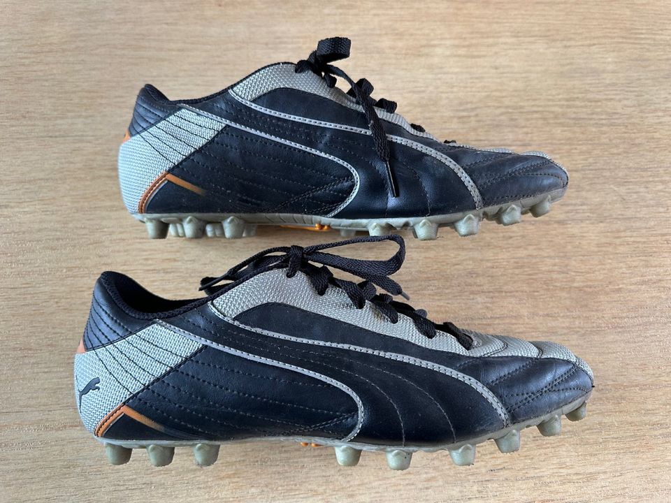 PUMA Herren Fußballschuhe Stollenschuhe Retro Vintage schwarz 44 in Duisburg