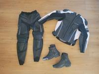 Büse Motorrad Kombi Lederkombi S/48 Jacke Hose schwarz weiß w neu Hessen - Alheim Vorschau