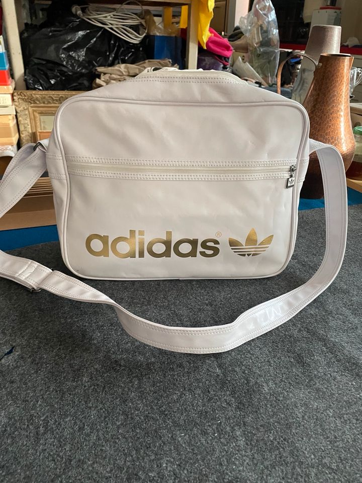 Adidas sporttasche in Eislingen (Fils)