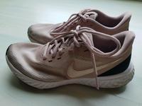 NIKE Turnschuh Hessen - Fränkisch-Crumbach Vorschau