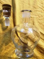 GLASKARAFFE mit eingeschliffenem Glasstöpsel Dresden - Blasewitz Vorschau