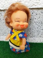 Alte Gummipuppe in Originalkleidung Vintage Puppe Hessen - Offenbach Vorschau
