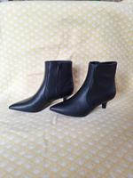 Schuhe, Stiefeletten NEU Größe 40, schwarz Dithmarschen - St. Michaelisdonn Vorschau