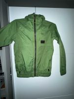 Jack Wolfskin Kinderjacke Outdoorjacke grün 152/158 Bayern - Grabenstätt Vorschau