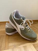 Diadora Herren Sneaker, grün, Gr. 44 in sehr gutem Zustand München - Maxvorstadt Vorschau