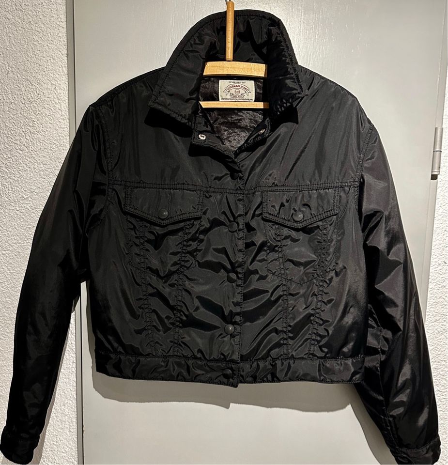 Original Armani Damen Jacke Gr. 36 schwarz in Zeltingen-Rachtig