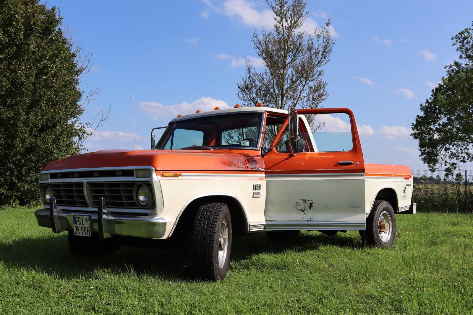 Abbildung des Autos Ford F-350 Super Camper …