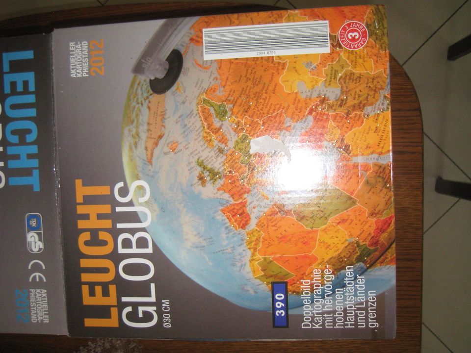Leucht Globus mit 30 cm Kugeldurchmesser in Garbsen