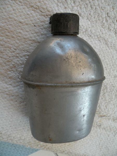 Alte Feldflasche, Wasserflasche, US-Armee, datiert 1944 in Bayern -  Ingolstadt |  Kleinanzeigen ist jetzt Kleinanzeigen