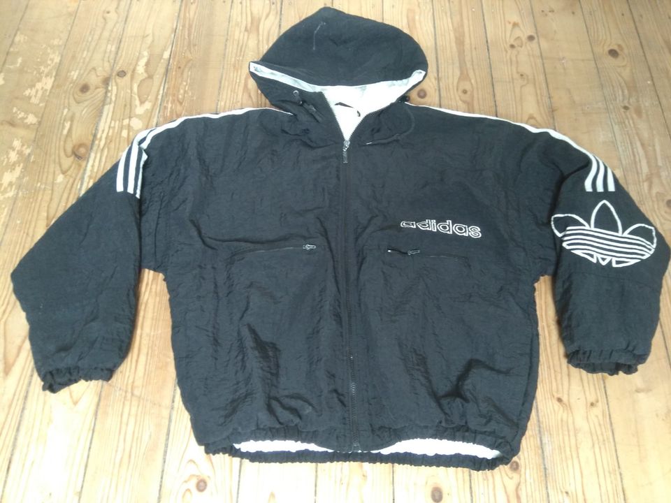 DFB Adidas Winterjacke Gr. L passend zur WM statt Trikot 90er in Braubach