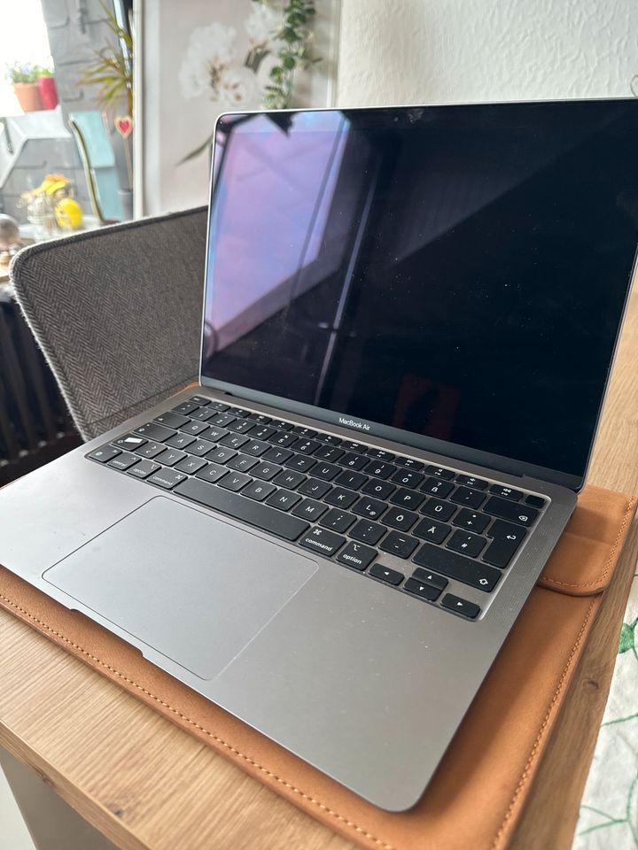 MacBook Air 13,3 Zoll | M1 | Space Grau | 2020 in Bonn