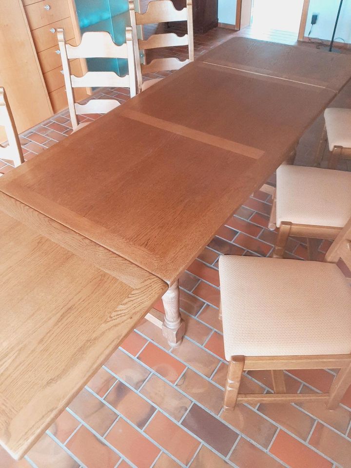 Eiche Esstisch mit 6 Stühlen- massiv - in Coerde
