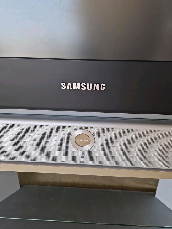 Samsungs Fernseher HD 50" in Grafenau