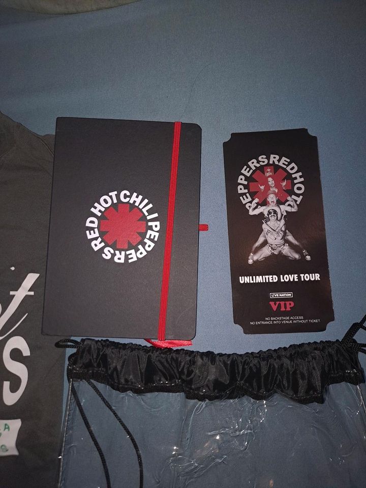 Festival-Bag+Merchandise Red Hot Chili Peppers in Bruchköbel