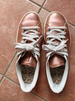Puma Turnschuhe Sneakers Kupfer Rose metallic 39 Berlin - Spandau Vorschau