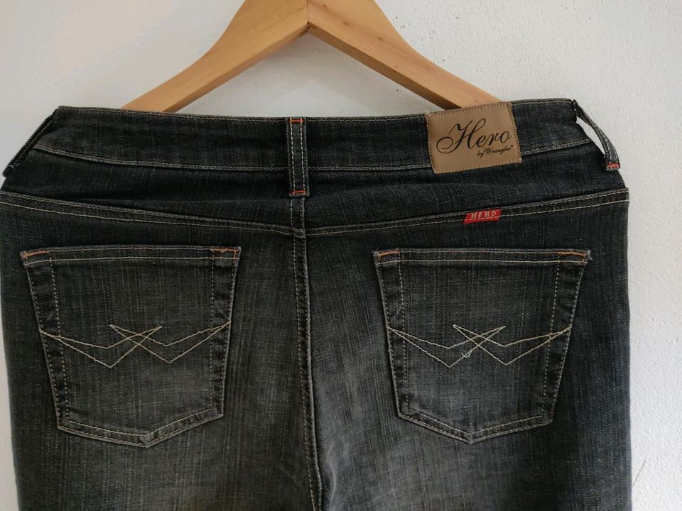 Wrangler Jeans Damen Gr. 28/33 und 31/31, NEU in Wenden